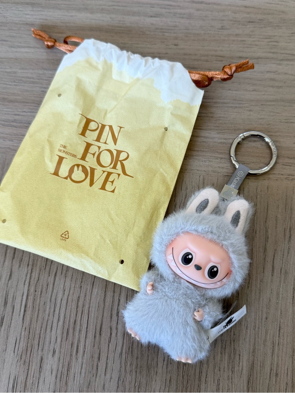 LABUBU Plush Mini – Pin For Love LIGHT GRAY (C) The Monsters POP MART 🩶 NWOT